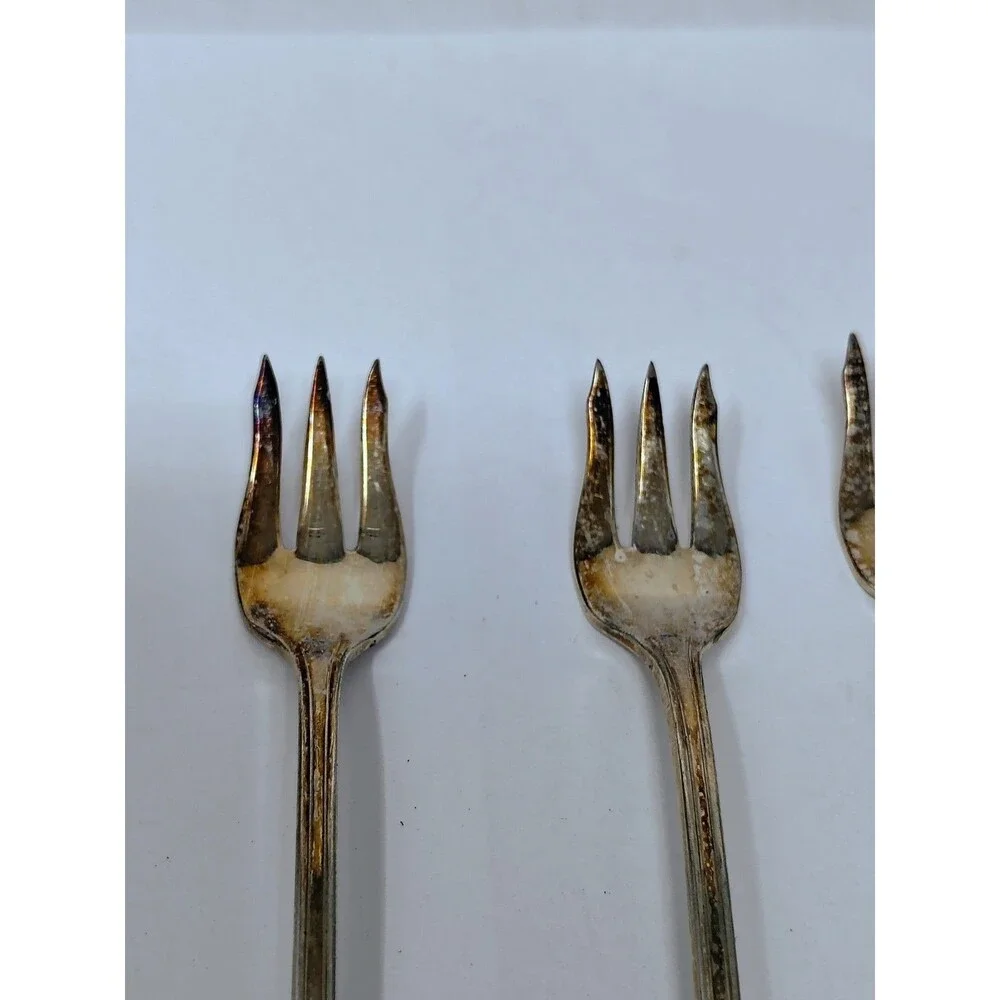 Oneida Rosemary Rockford Silverplate Set Of 9 Cocktail Forks Art Deco MCM